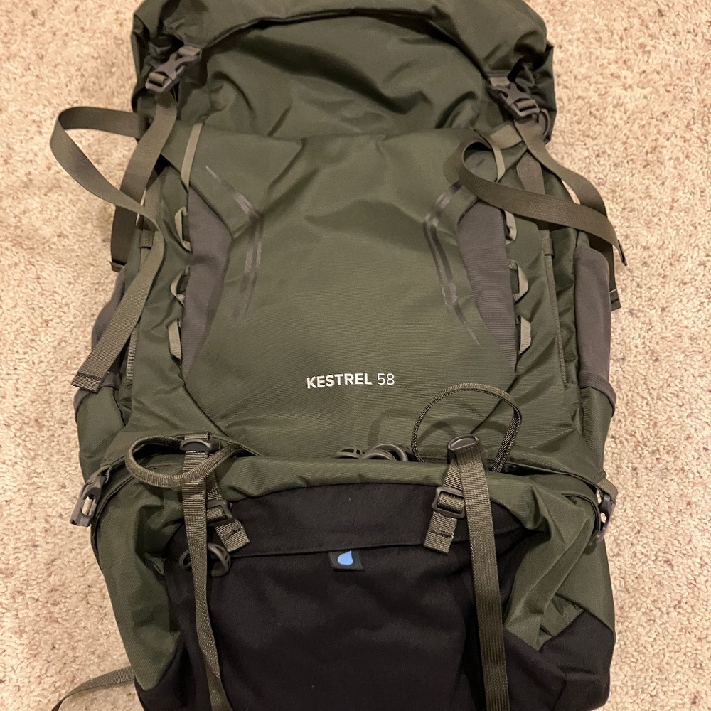 NWOT Osprey Kestrel 58 Pack - Men's